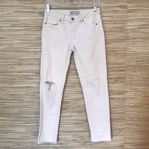 ZARA White Distressed Crop Skinny Jeans